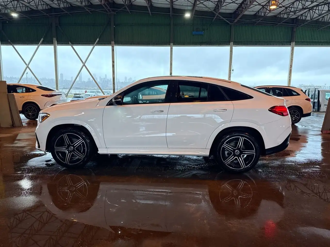 Mercedes-Benz GLE снимка Mercedes-Benz GLE