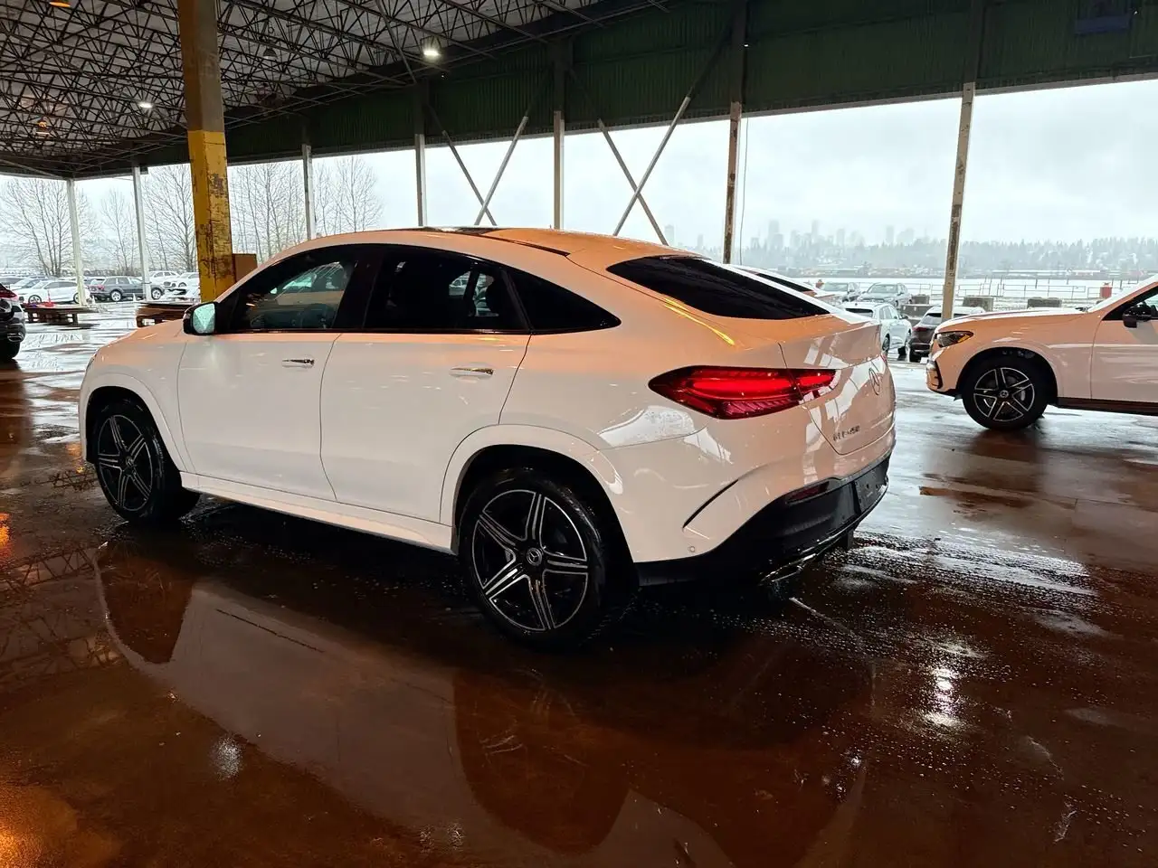 Mercedes-Benz GLE снимка Mercedes-Benz GLE