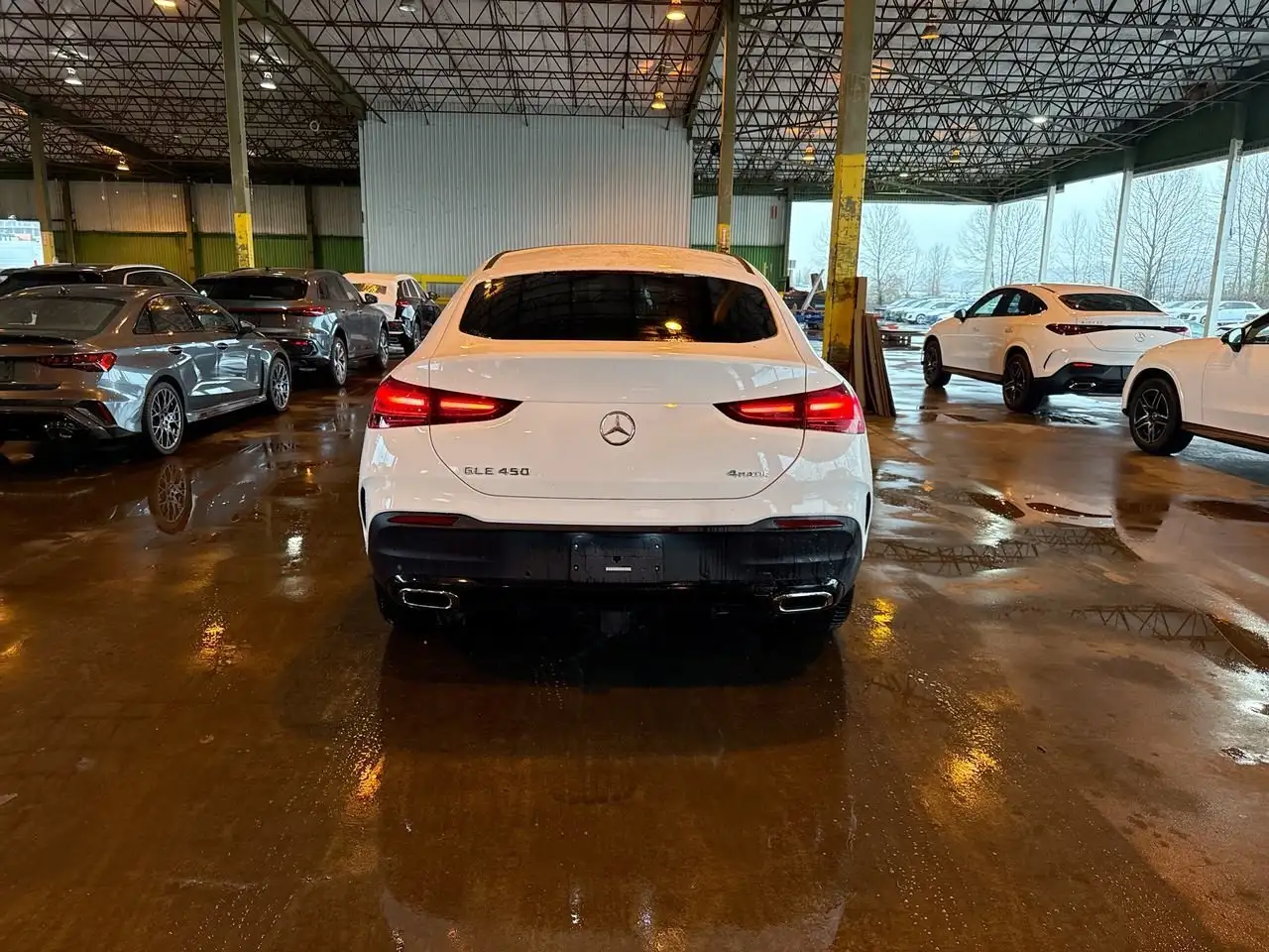 Mercedes-Benz GLE снимка Mercedes-Benz GLE