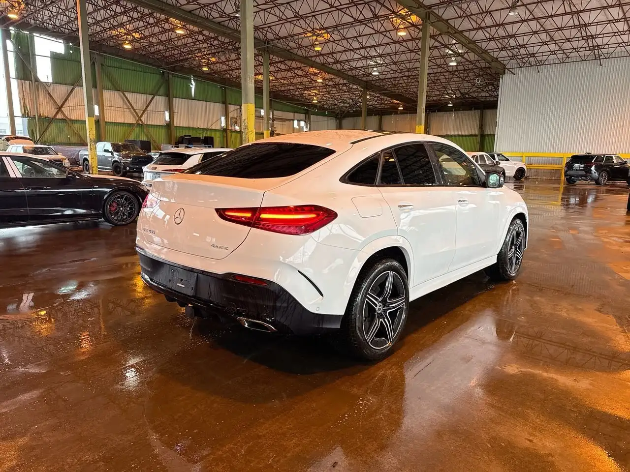 Mercedes-Benz GLE снимка Mercedes-Benz GLE