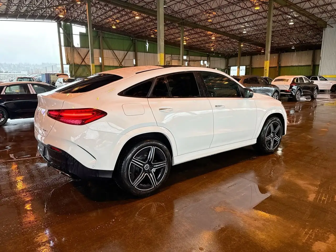 Mercedes-Benz GLE снимка Mercedes-Benz GLE