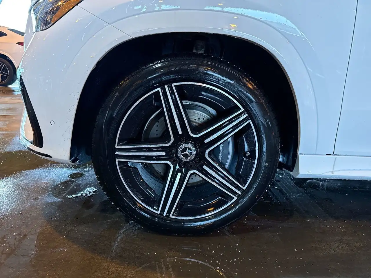 Mercedes-Benz GLE снимка Mercedes-Benz GLE