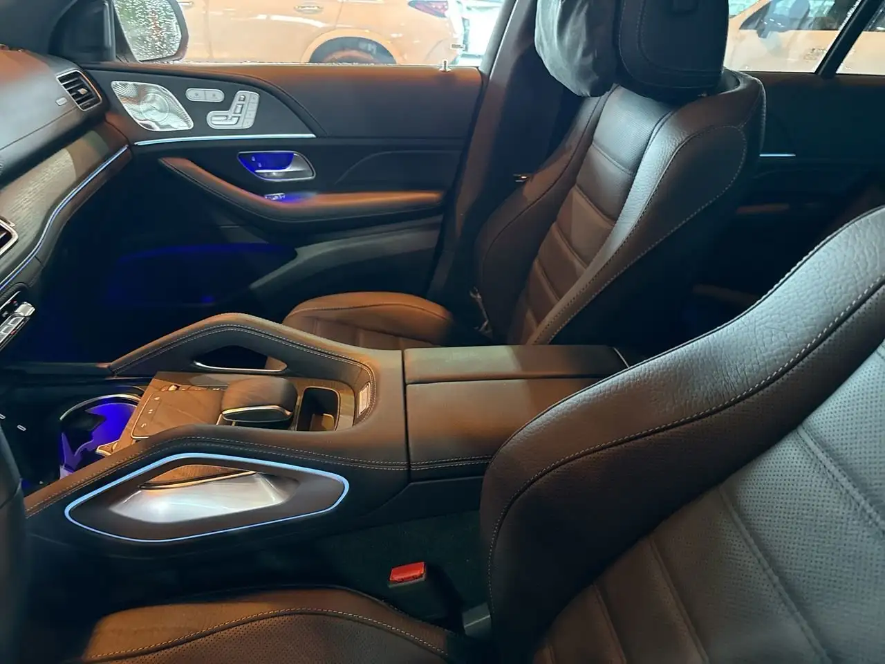 Mercedes-Benz GLE снимка Mercedes-Benz GLE
