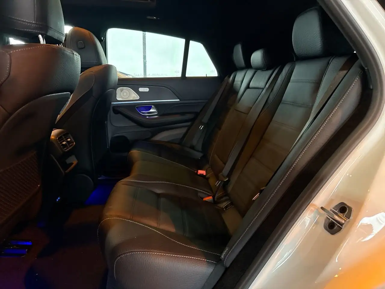 Mercedes-Benz GLE снимка Mercedes-Benz GLE