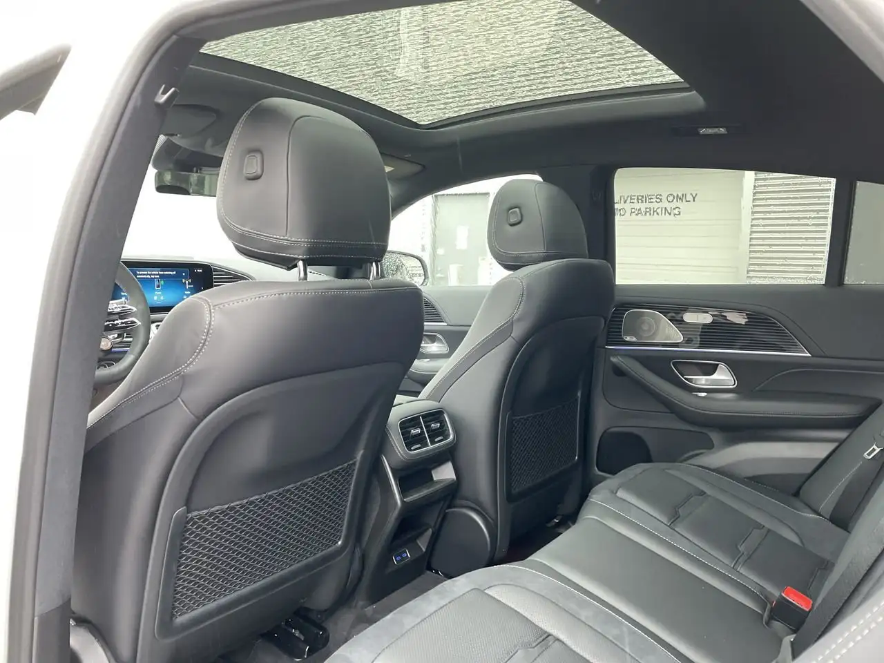 Mercedes-Benz GLE снимка Mercedes-Benz GLE