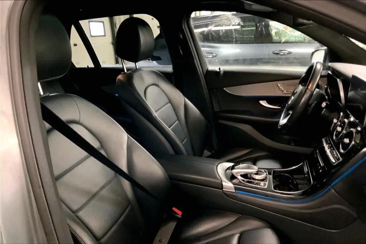 Mercedes-Benz GLC снимка Mercedes-Benz GLC