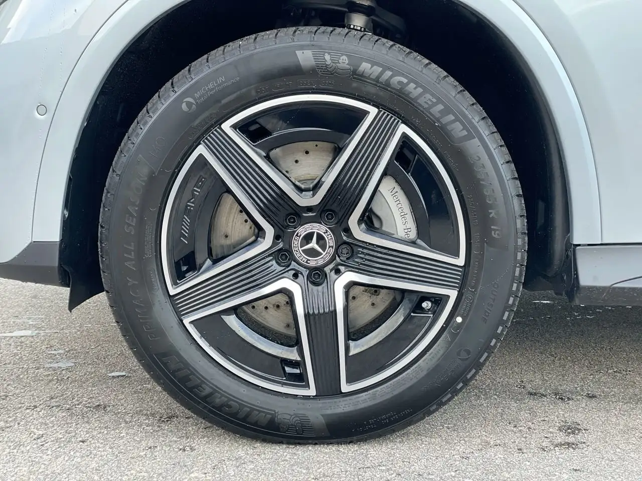 Mercedes-Benz GLC снимка Mercedes-Benz GLC
