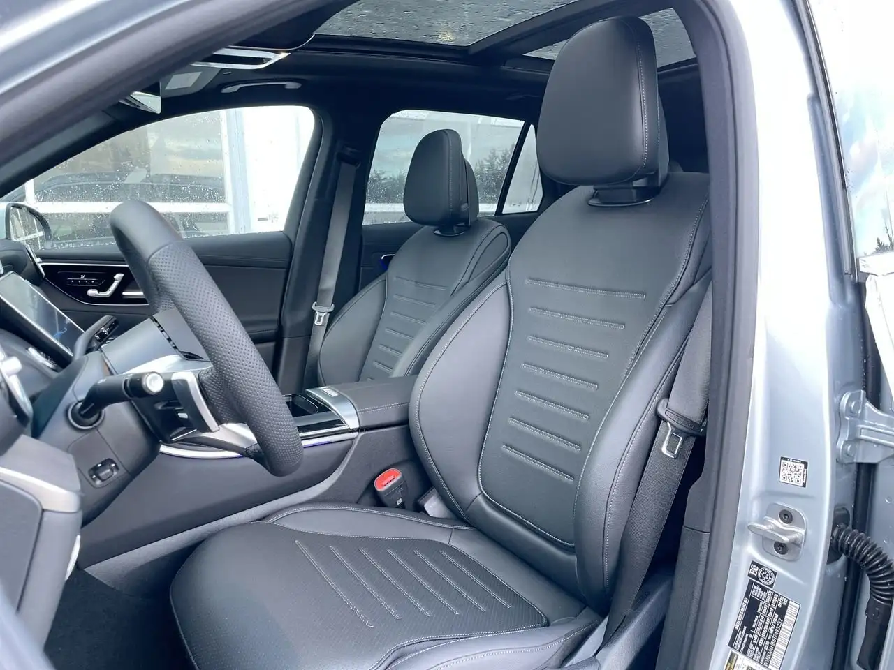 Mercedes-Benz GLC снимка Mercedes-Benz GLC