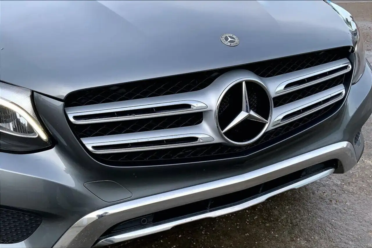 Mercedes-Benz GLC снимка Mercedes-Benz GLC