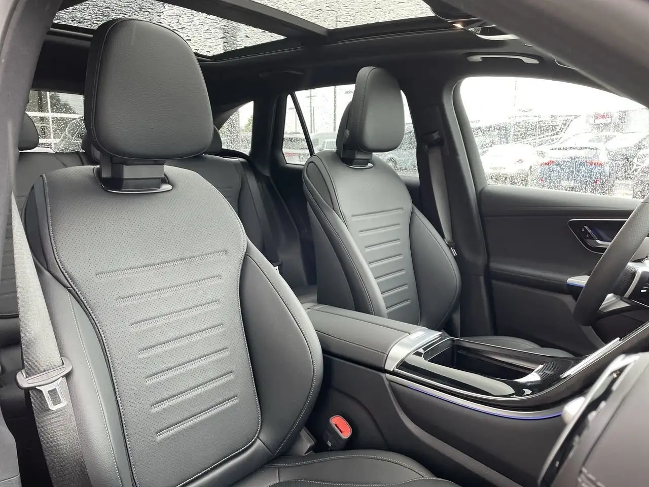 Mercedes-Benz GLC снимка Mercedes-Benz GLC