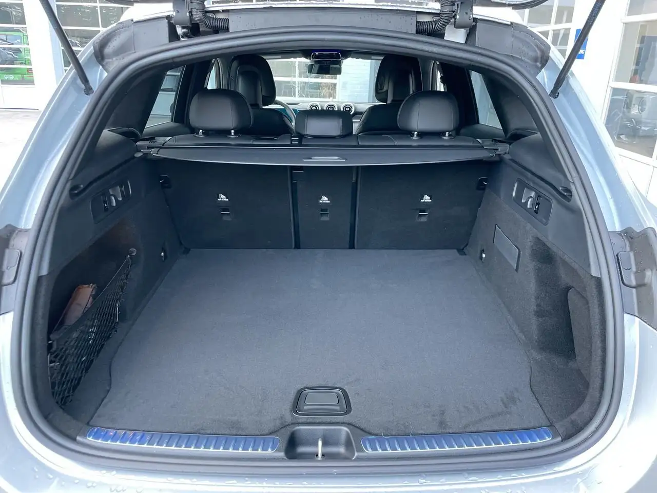 Mercedes-Benz GLC снимка Mercedes-Benz GLC