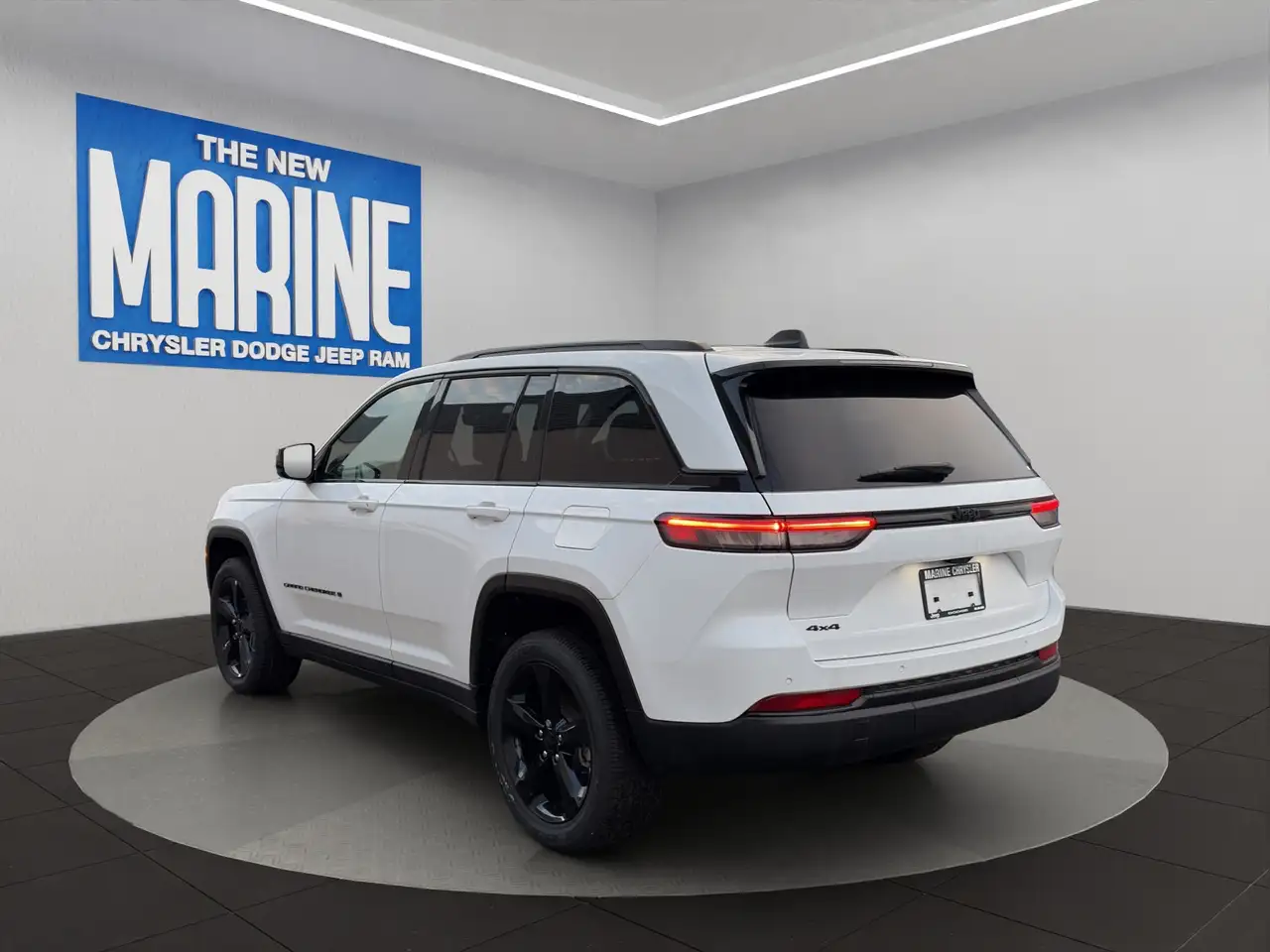Jeep Grand Cherokee снимка Jeep Grand Cherokee