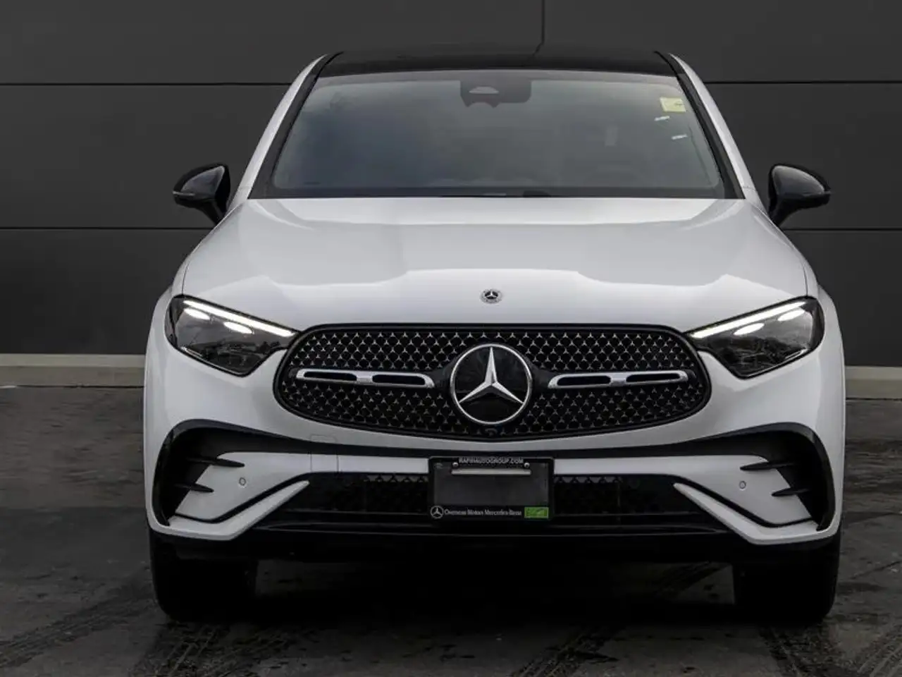 Mercedes-Benz GLC снимка Mercedes-Benz GLC