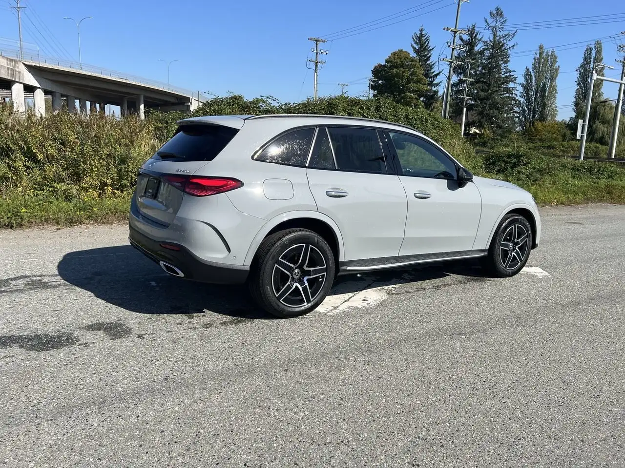 Mercedes-Benz GLC снимка Mercedes-Benz GLC