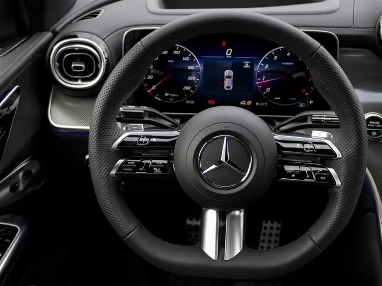 Mercedes-Benz GLC снимка Mercedes-Benz GLC