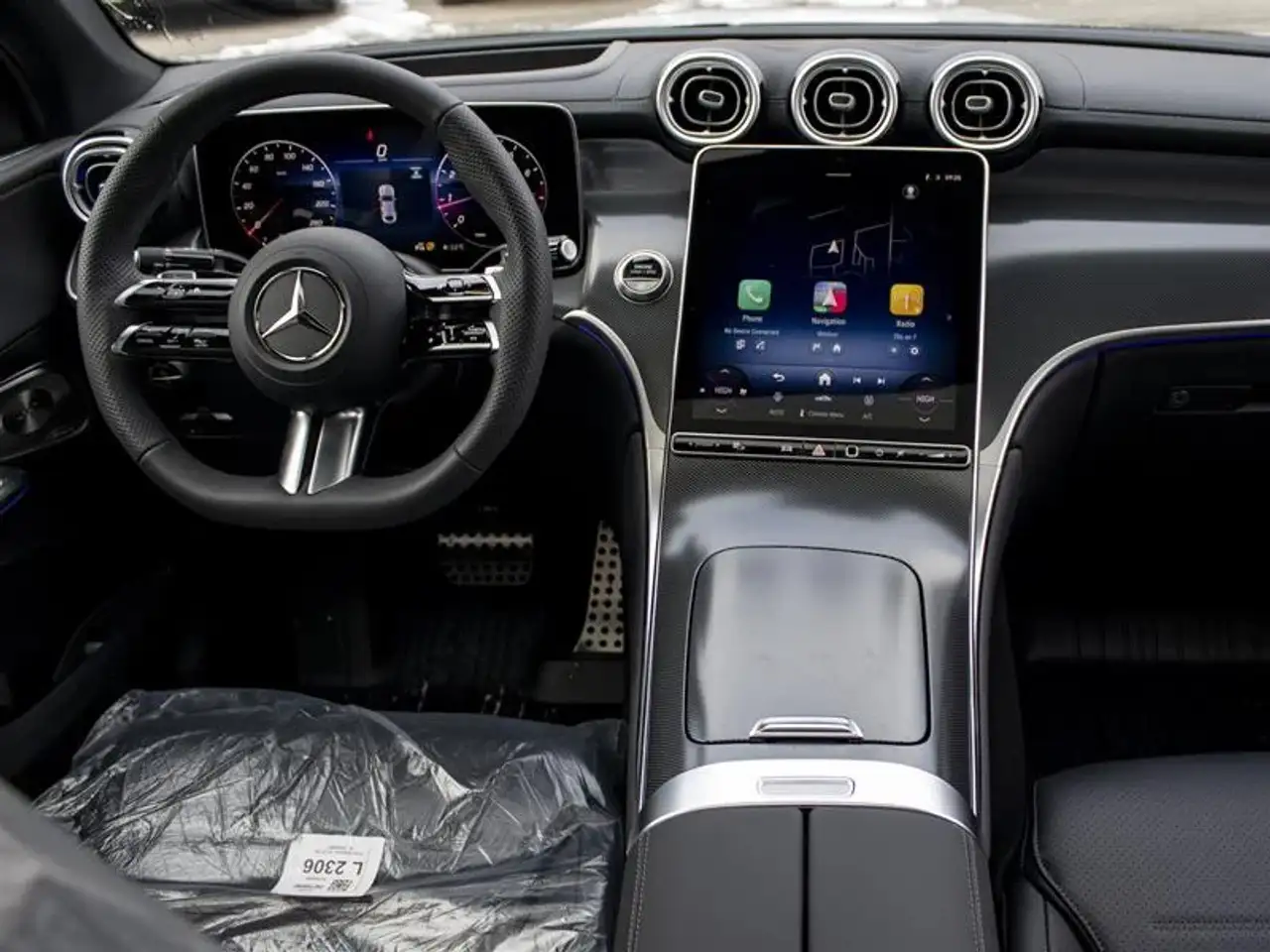 Mercedes-Benz GLC снимка Mercedes-Benz GLC