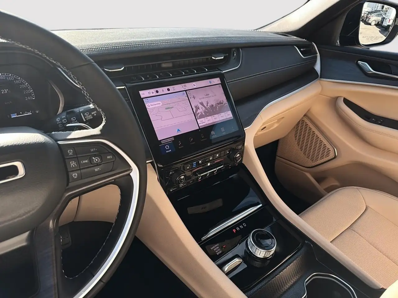 Jeep Grand Cherokee снимка Jeep Grand Cherokee