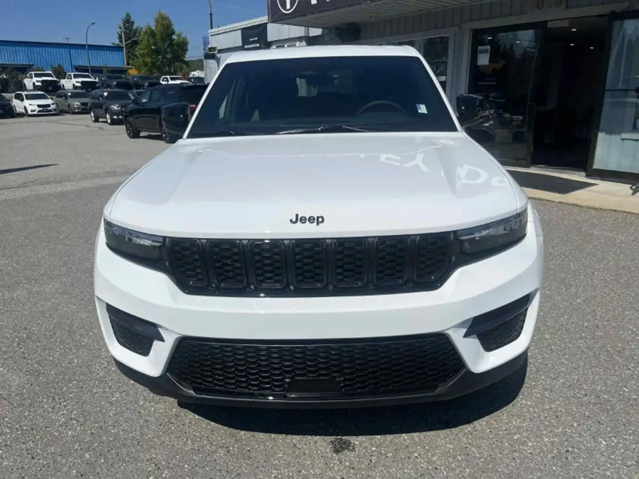 Jeep Grand Cherokee снимка Jeep Grand Cherokee