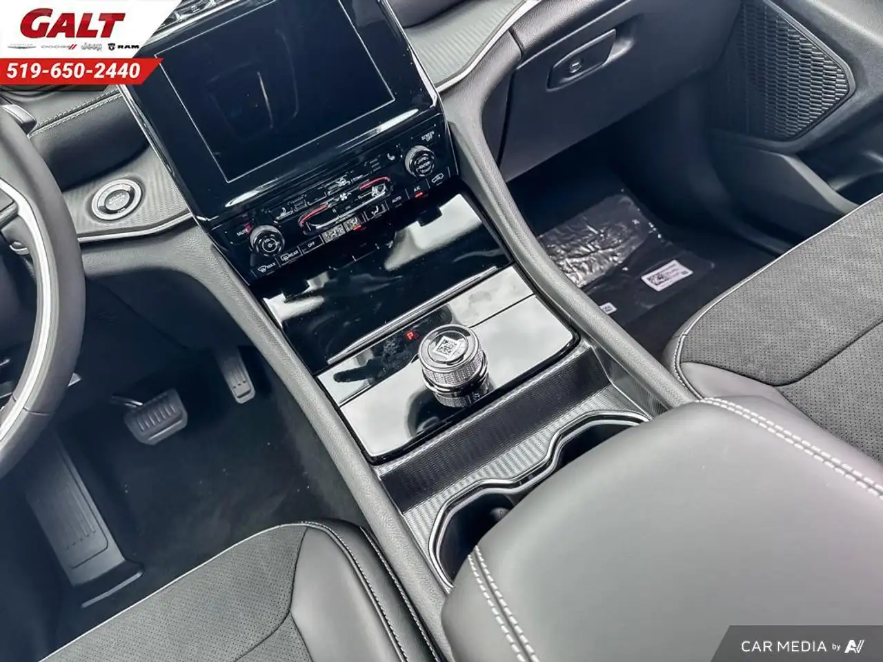 Jeep Grand Cherokee photo Jeep Grand Cherokee