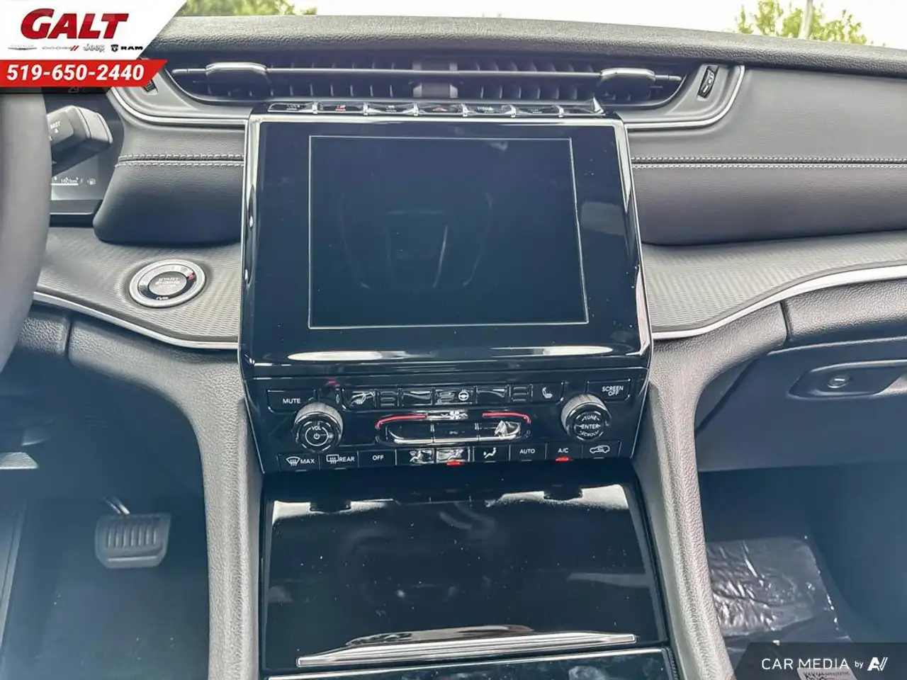 Jeep Grand Cherokee photo Jeep Grand Cherokee