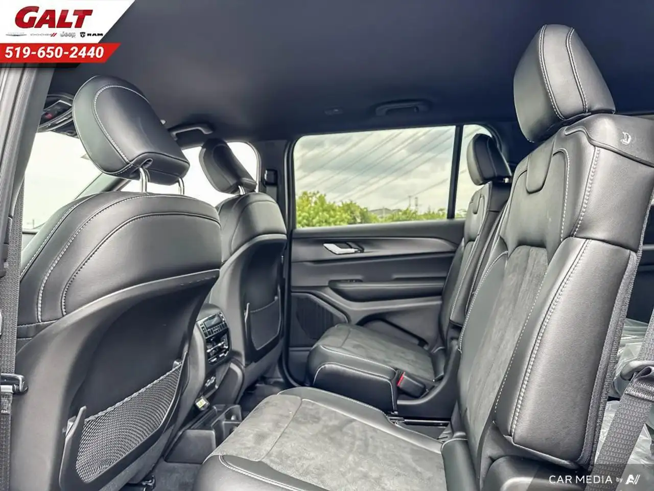 Jeep Grand Cherokee photo Jeep Grand Cherokee