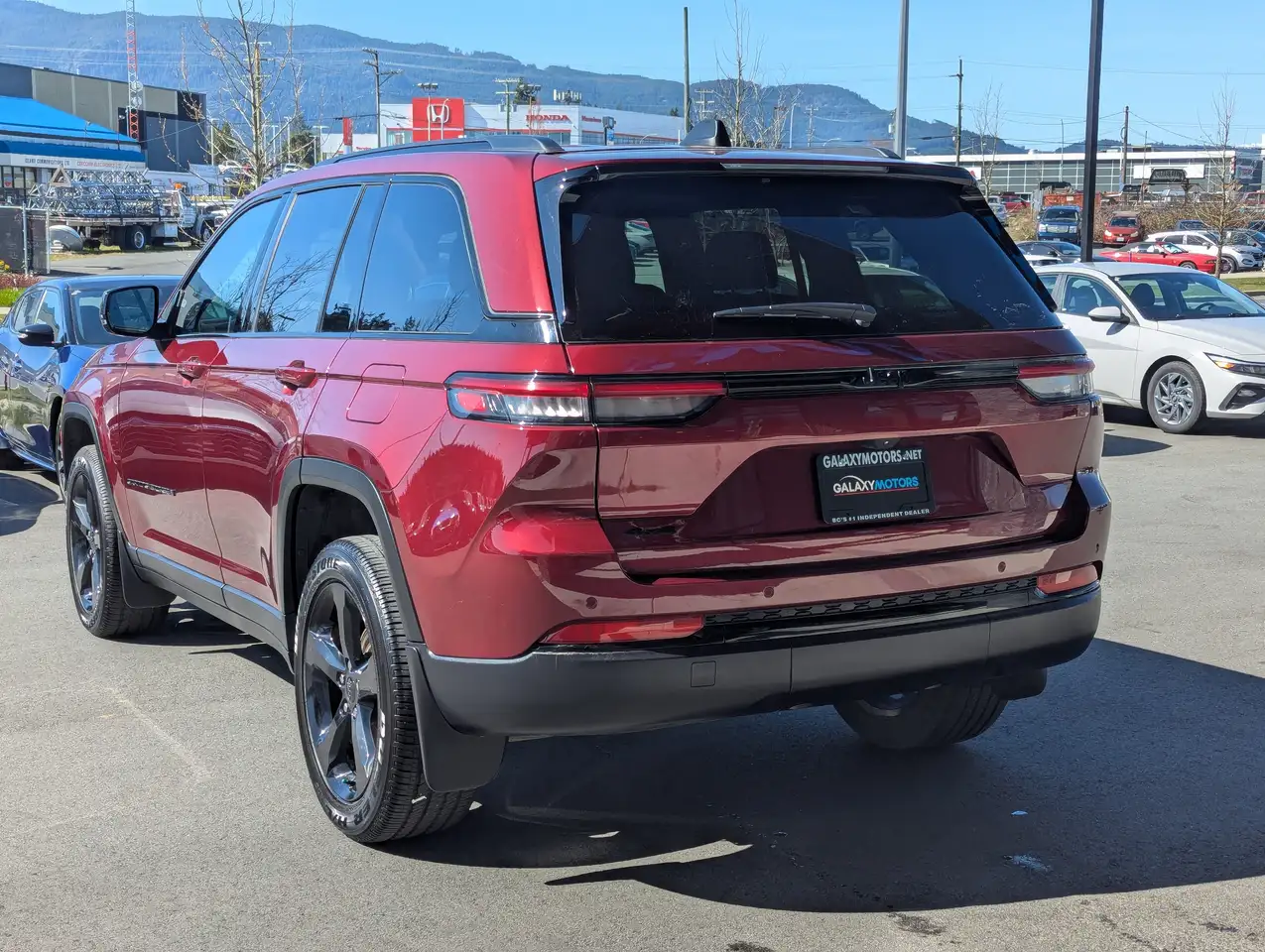 Jeep Grand Cherokee photo Jeep Grand Cherokee