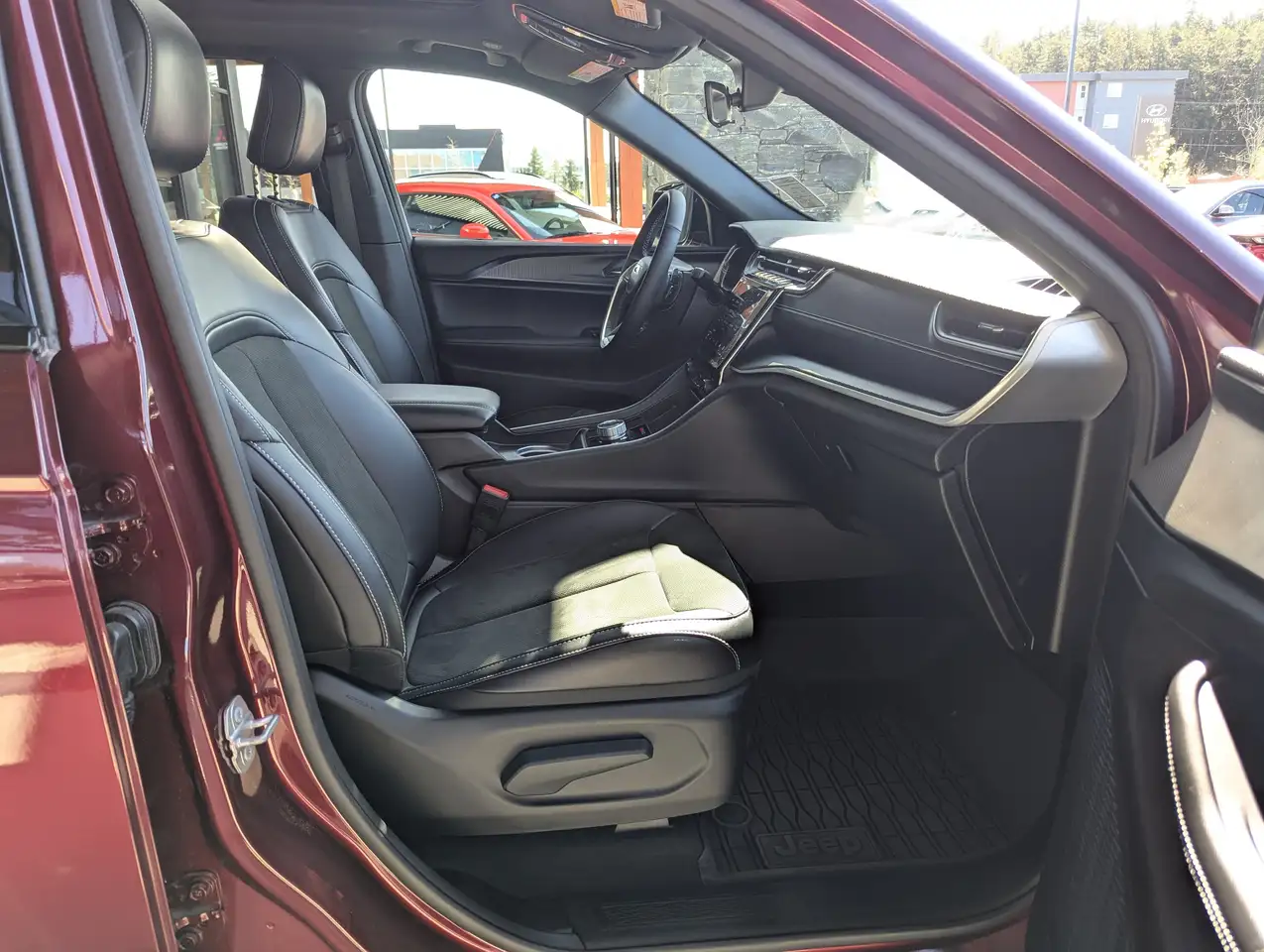 Jeep Grand Cherokee photo Jeep Grand Cherokee