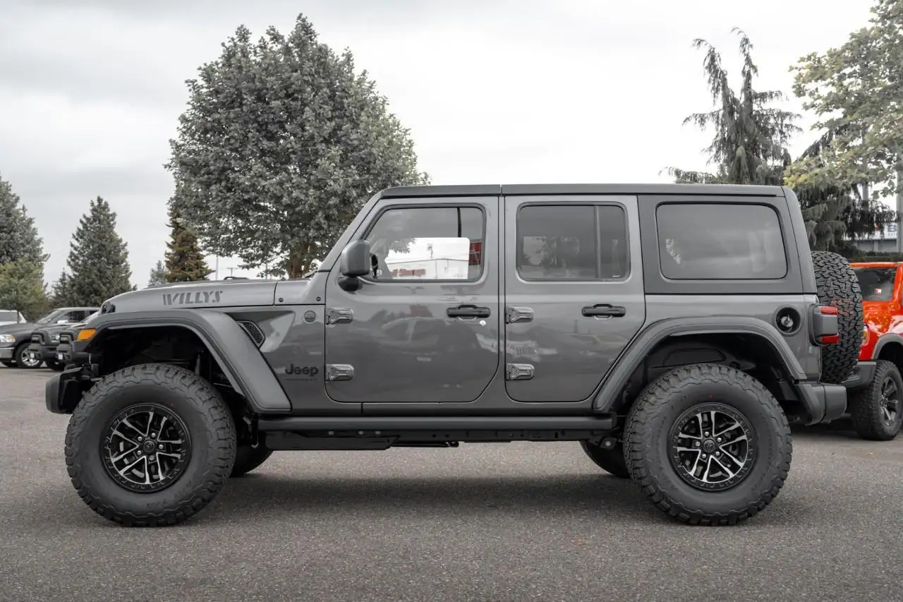 Jeep Wrangler снимка Jeep Wrangler