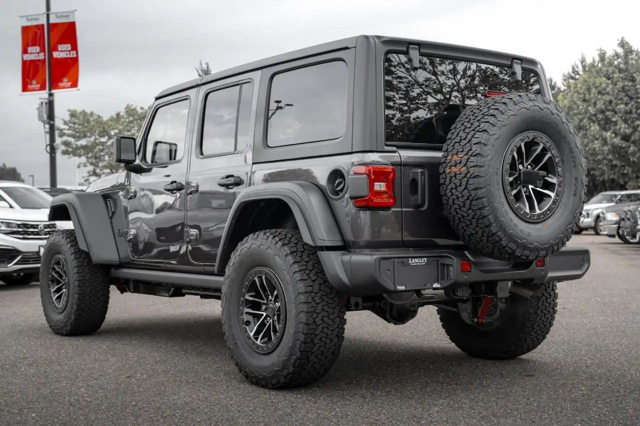 Jeep Wrangler снимка Jeep Wrangler