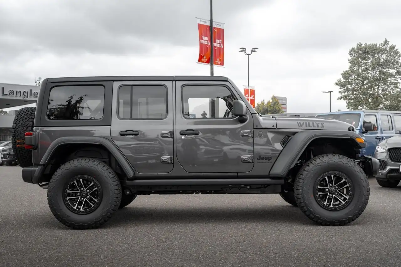 Jeep Wrangler снимка Jeep Wrangler