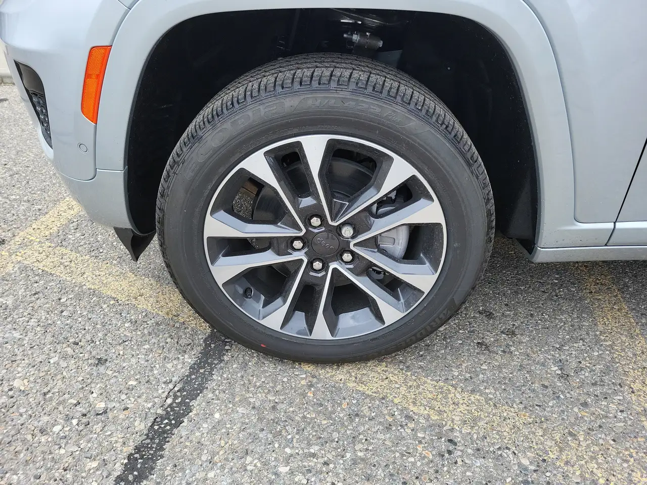 Jeep Grand Cherokee снимка Jeep Grand Cherokee