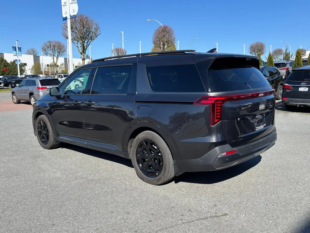 Kia Carnival photo Kia Carnival