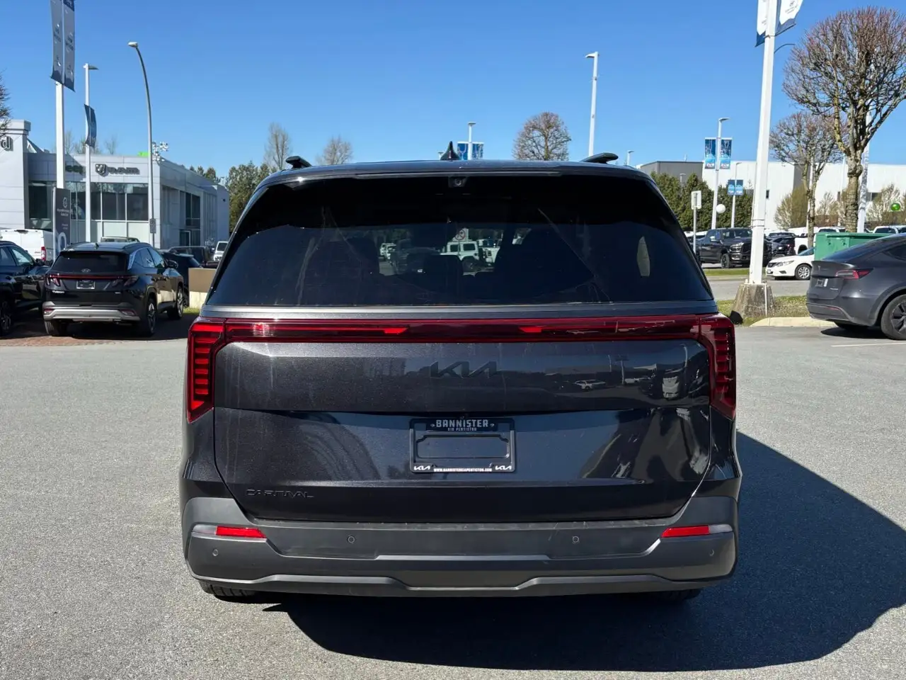 Kia Carnival photo Kia Carnival