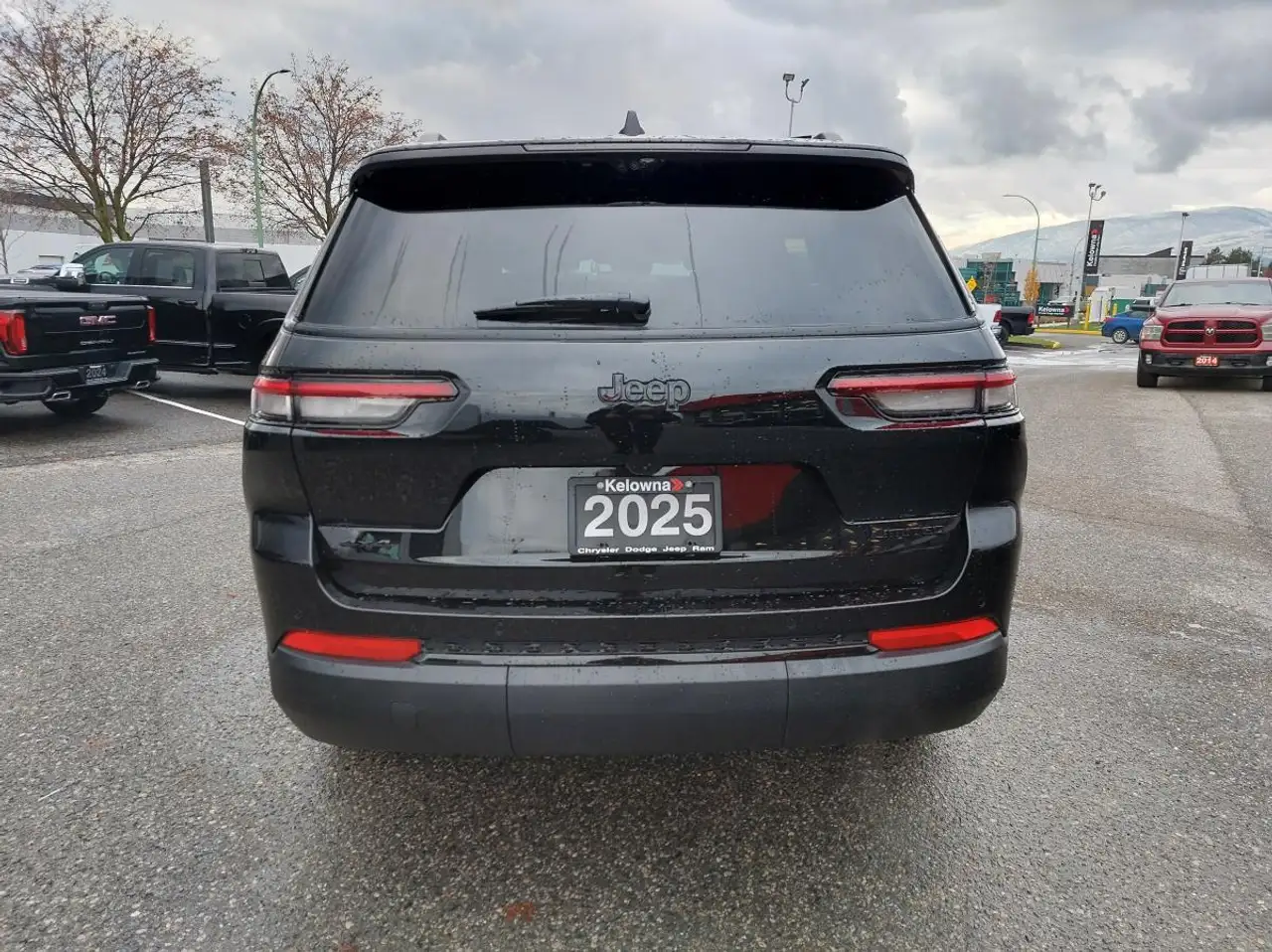 Jeep Grand Cherokee снимка Jeep Grand Cherokee