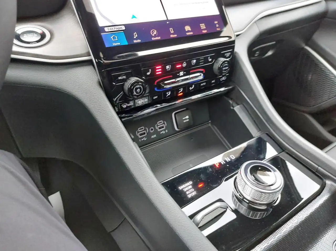 Jeep Grand Cherokee снимка Jeep Grand Cherokee