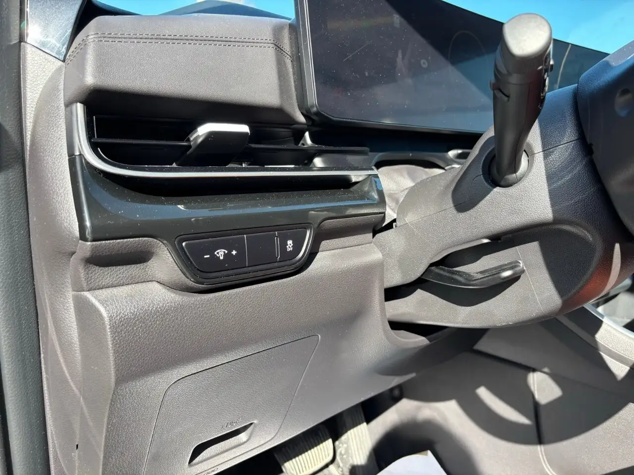 Kia Carnival photo Kia Carnival