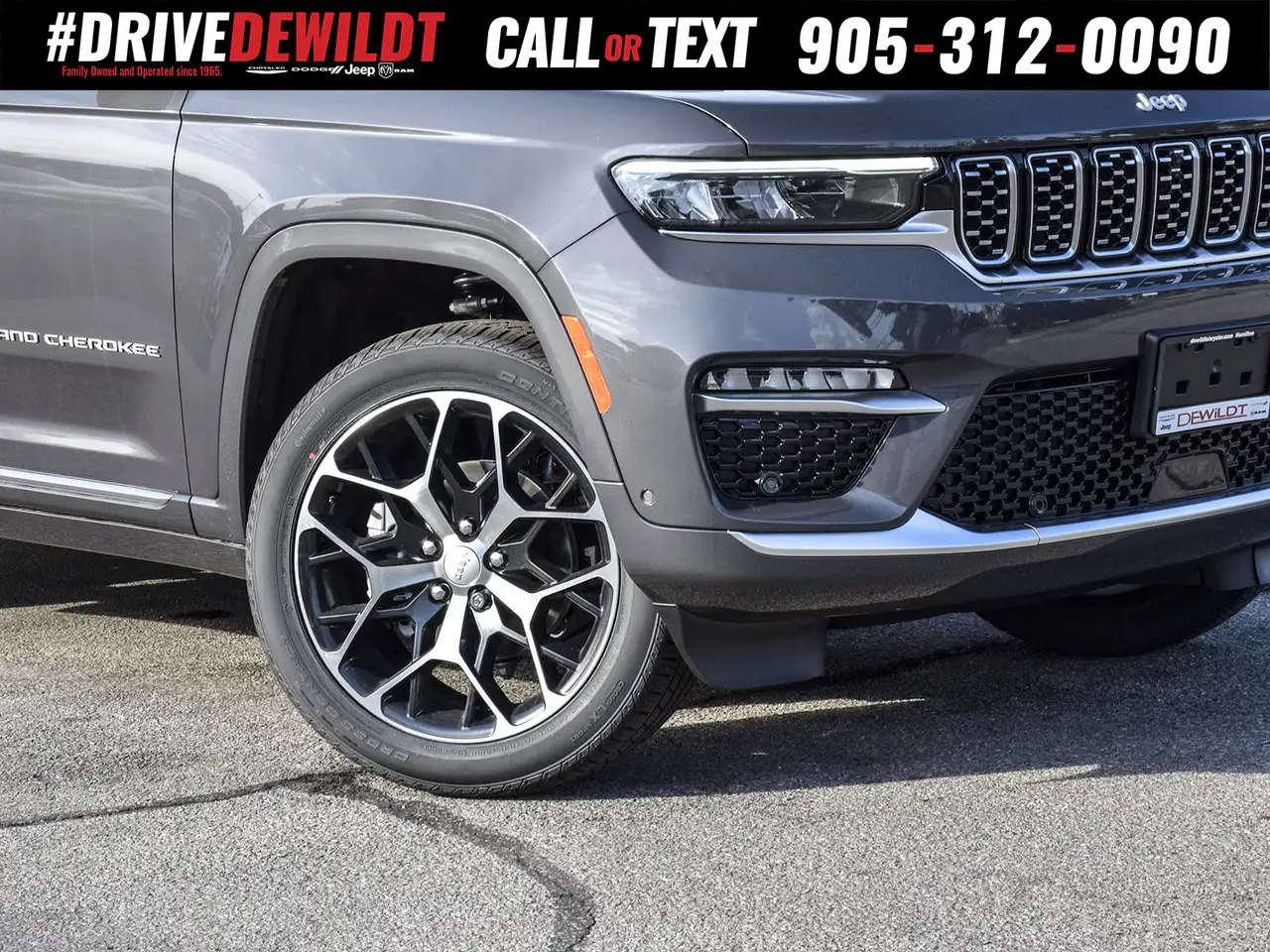 Jeep Grand Cherokee снимка Jeep Grand Cherokee