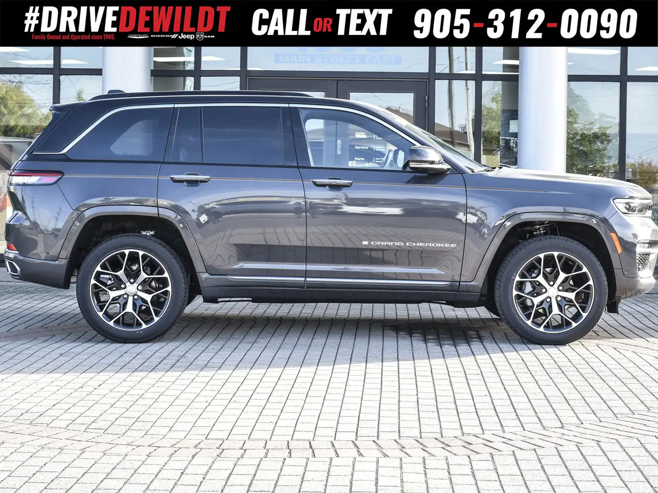 Jeep Grand Cherokee снимка Jeep Grand Cherokee