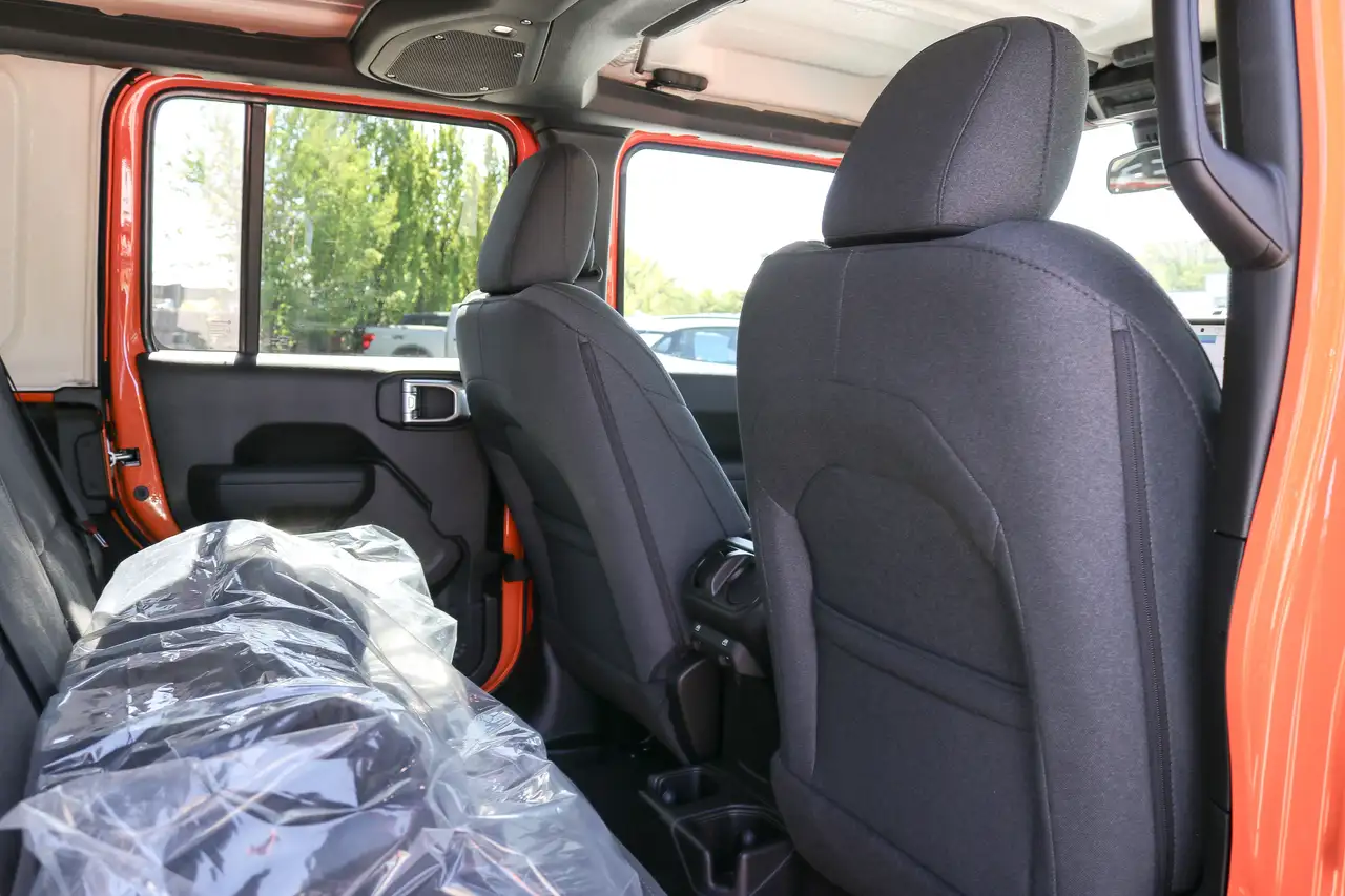 Jeep Wrangler снимка Jeep Wrangler