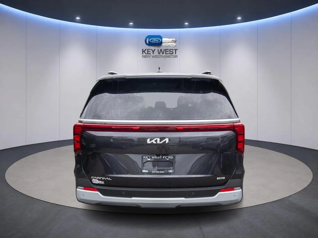 Kia Carnival снимка Kia Carnival