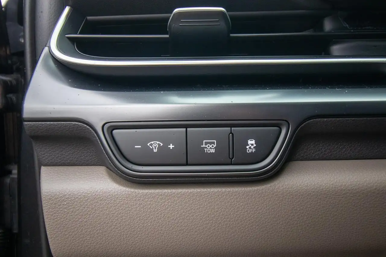 Kia Carnival снимка Kia Carnival