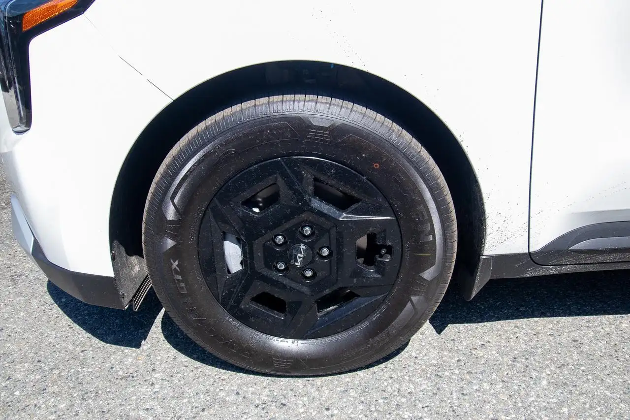 Kia Carnival снимка Kia Carnival