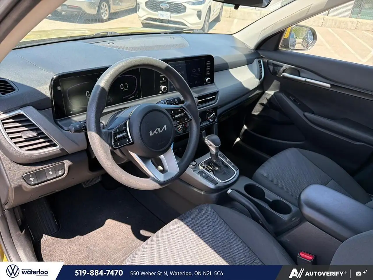 Kia Seltos снимка Kia Seltos