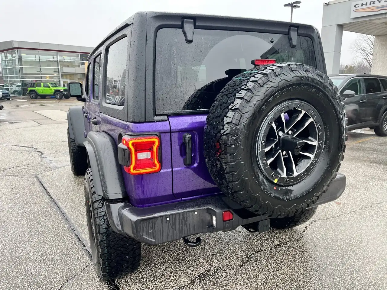Jeep Wrangler снимка Jeep Wrangler