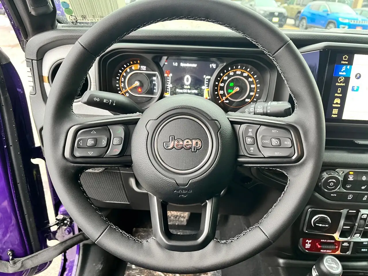 Jeep Wrangler снимка Jeep Wrangler