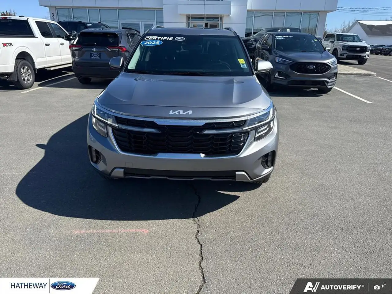 Kia Seltos снимка Kia Seltos