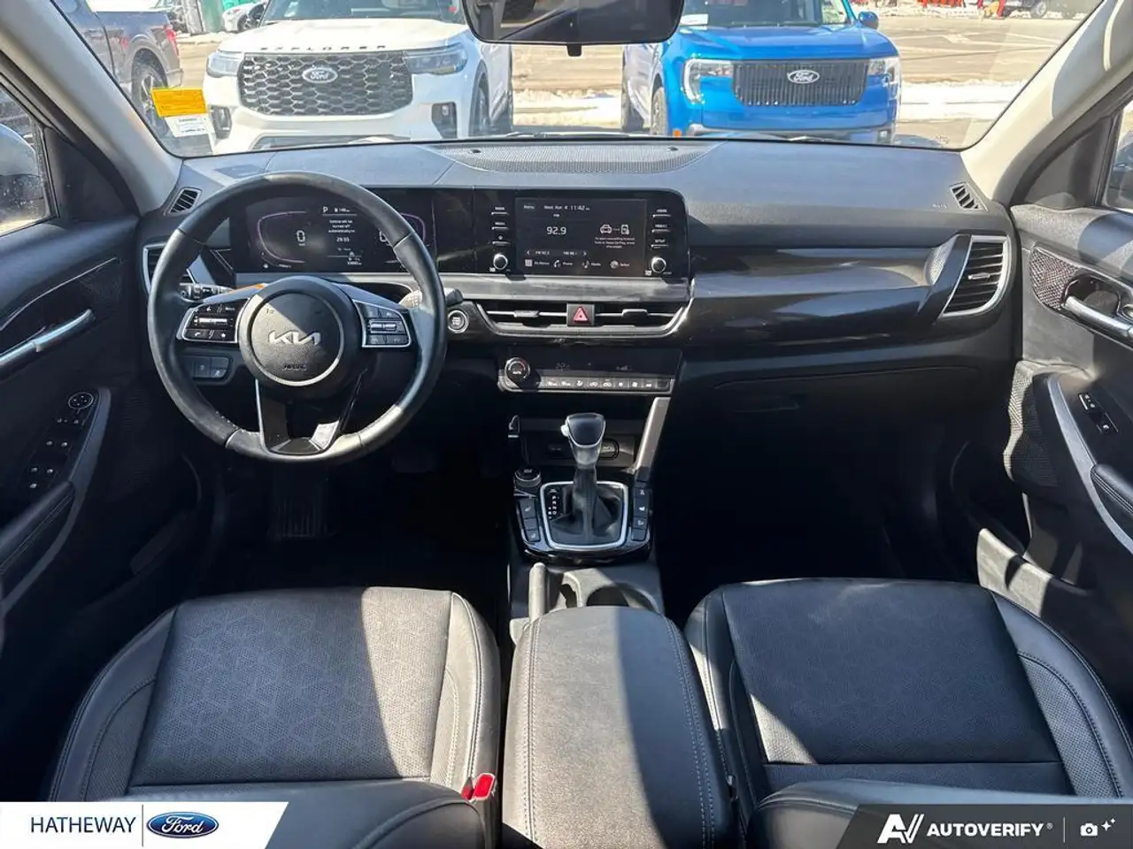 Kia Seltos снимка Kia Seltos