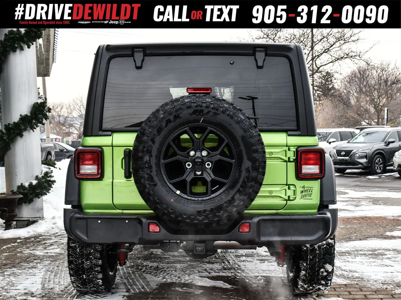 Jeep Wrangler снимка Jeep Wrangler