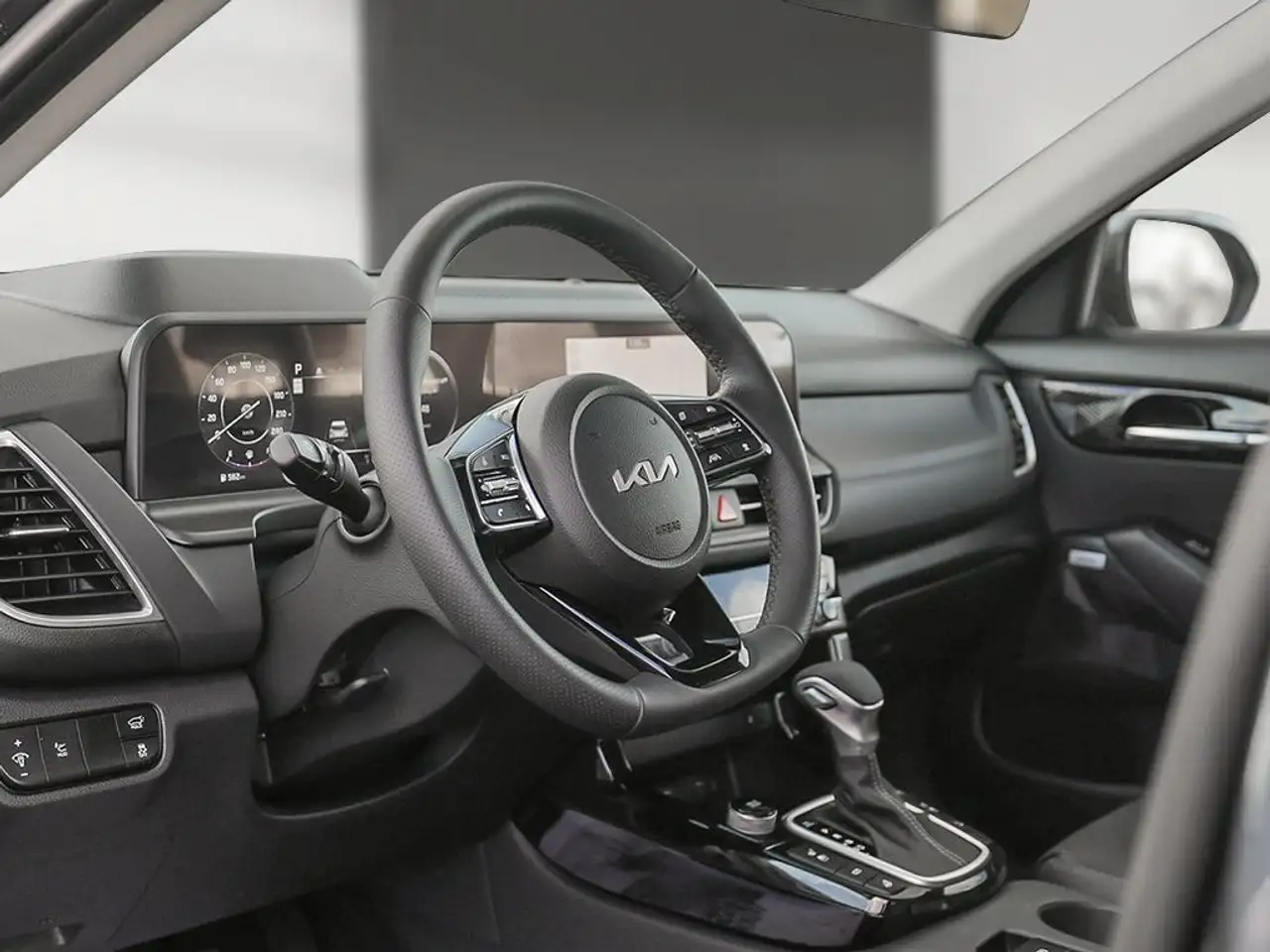 Kia Seltos снимка Kia Seltos