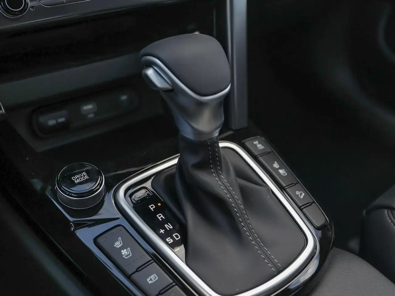 Kia Seltos снимка Kia Seltos